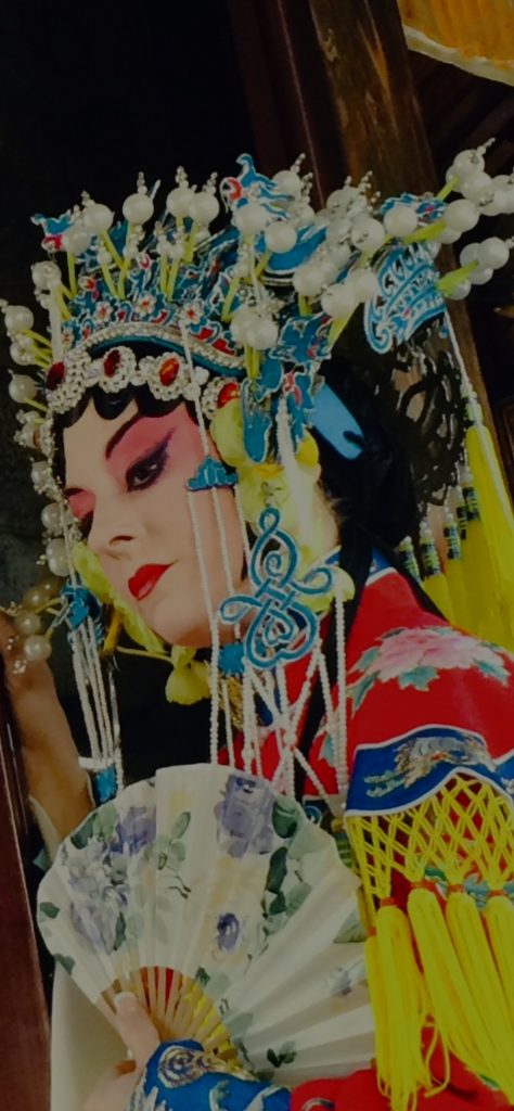 girl dressed in Taiwan Opera Queen costume