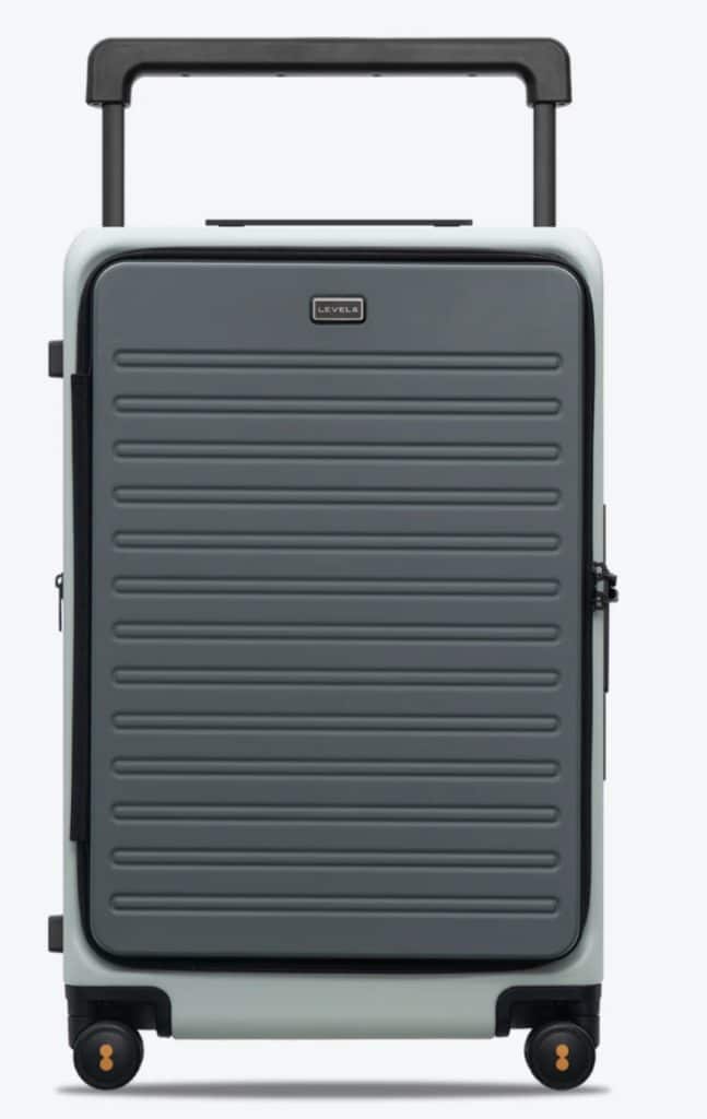 LEVEL8 Adventure 24" Check-in